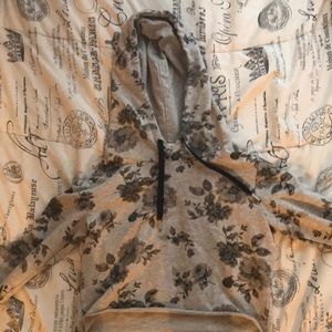 Grey cropped sweatshirt, rose cropped sweatshirt